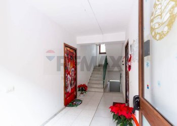 Scale - Bilocale Via Dottor Carbone
 
27, Mascali - foto 8