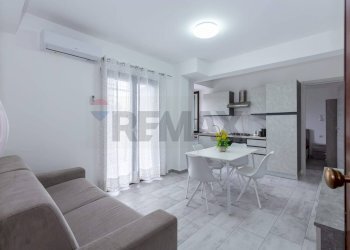 Sala da pranzo - Bilocale Via Dottor Carbone
 
27, Mascali - foto 13