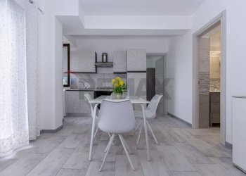 Sala da pranzo - Bilocale Via Dottor Carbone
 
27, Mascali - foto 14