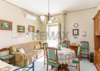 Sala da pranzo - Quadrilocale Corso Indipendenza
 
225, Catania - foto 3