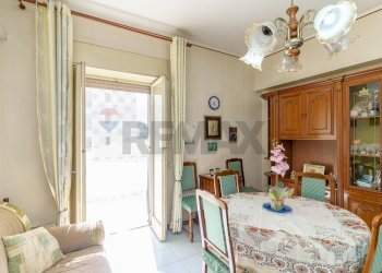 Sala da pranzo - Quadrilocale Corso Indipendenza
 
225, Catania - foto 5