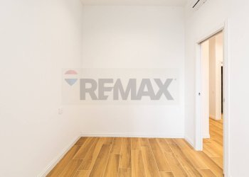 Stanza vuota - Bilocale Via Bolzano
 
40, Cologno Monzese - foto 9