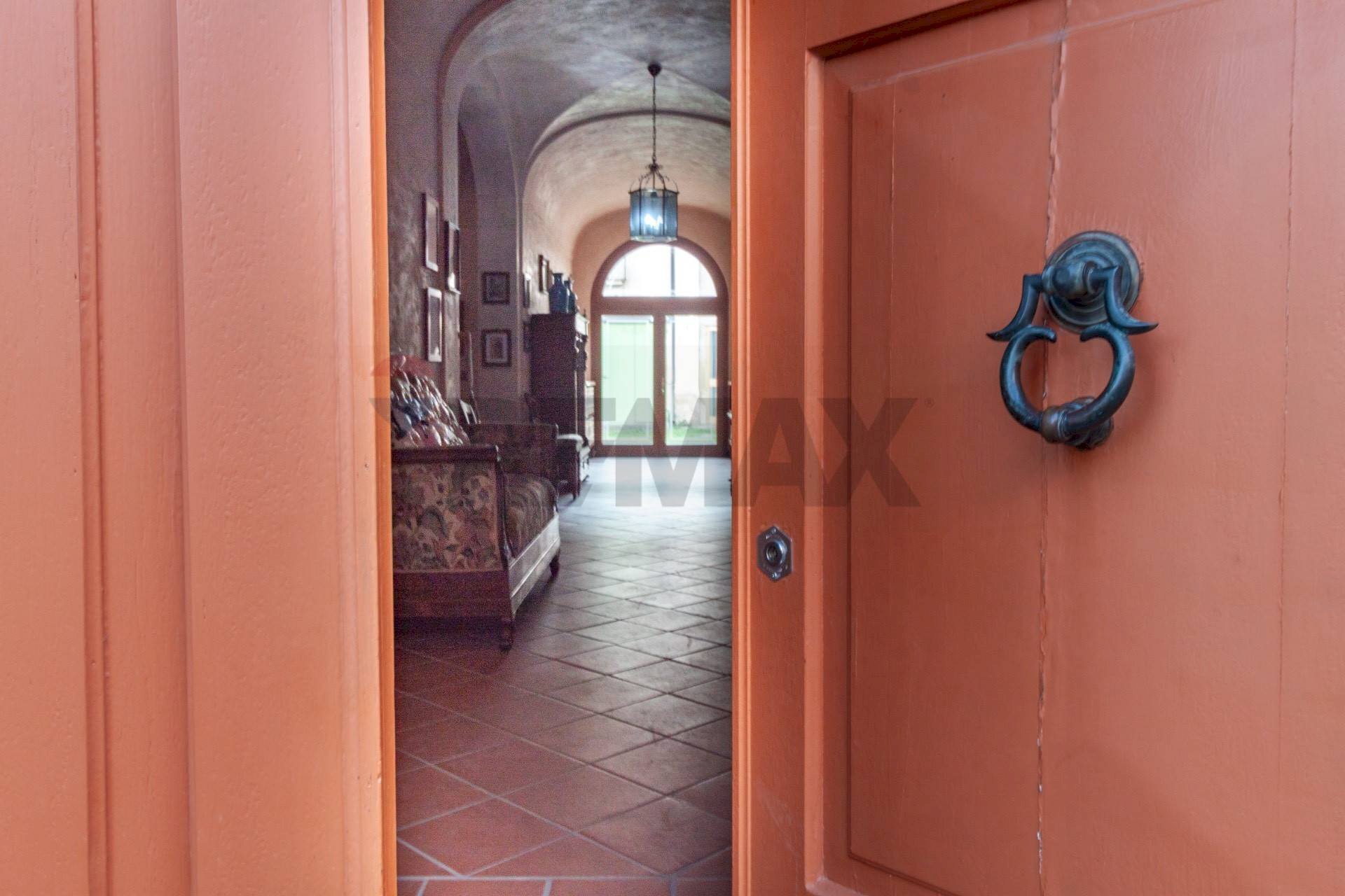 Hall / corridoio - Villa Via San Martino e Solferino
 
18, Gazzuolo - foto 1