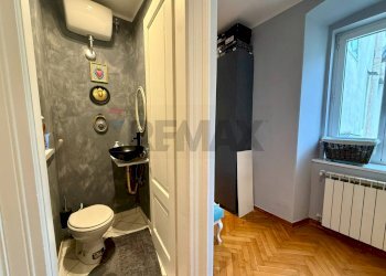 Bagno - Three-room apartment Via Ugo Foscolo
 
37, Trieste - photo 9