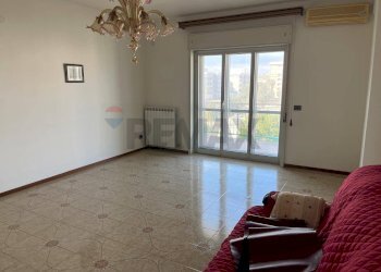 Soggiorno - Quadrilocale VIA ACHILLE ADORNO
 
6, Siracusa - foto 8