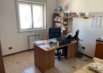 Ufficio - Quadrilocale VIA ACHILLE ADORNO
 
6, Siracusa - foto 11
