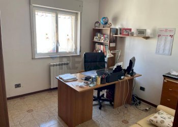 Ufficio - Quadrilocale VIA ACHILLE ADORNO
 
6, Siracusa - foto 12