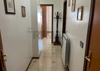 Hall / corridoio - Quadrilocale VIA ACHILLE ADORNO
 
6, Siracusa - foto 14