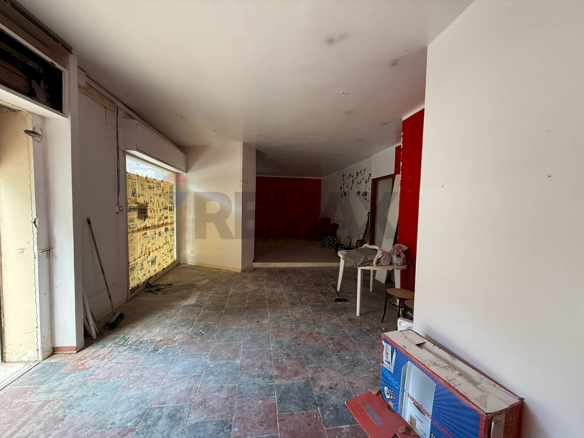 Hall / corridoio - Locale Commerciale viale annunziata
 
59, Priolo Gargallo - foto 3