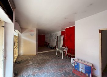 Stanza vuota - Locale Commerciale viale annunziata
 
59, Priolo Gargallo - foto 23