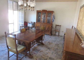 Salone - Appartamento Via Megara
 
414, Augusta - foto 1