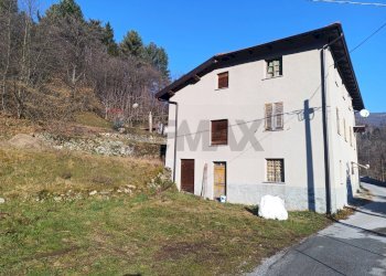 Casa all\'aperto - Casa indipendente Località Navalle
 
36, Bormida - foto 1