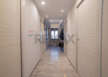 Hall / corridoio - Casa indipendente Costa Volpino - foto 23