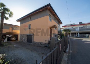 Casa all\'aperto - Casa indipendente Costa Volpino - foto 26