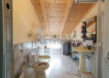 Bagno - Casa indipendente Costa Volpino - foto 33