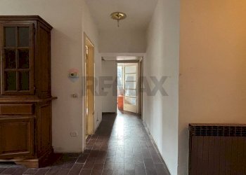 Hall / corridoio - Quadrilocale Bienno - foto 8