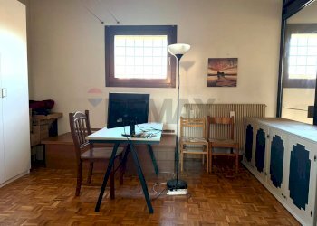 Sala da pranzo - Quadrilocale Contrà della Misericordia
 
14, Vicenza - foto 11