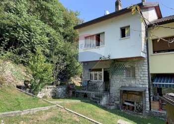 Casa all\'aperto - Villa a Schiera Via Dante Alighieri
 
42, Arsiè - foto 1