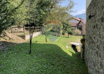 Giardino - Villa a Schiera Via Dante Alighieri
 
42, Arsiè - foto 9