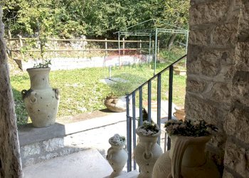 Giardino - Villa a Schiera Via Dante Alighieri
 
42, Arsiè - foto 10