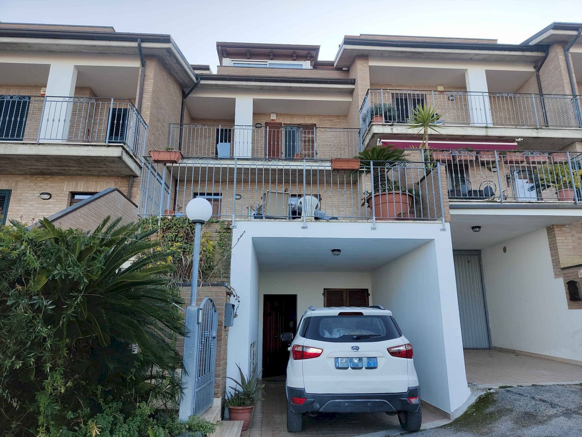 Foto 3 - Terraced Villa Via Setti Carraro
 
17, Acquaviva Picena - photo 3