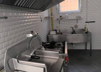 Negozio corso Umberto I, Mercato San Severino - foto 12