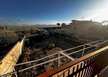 Balcone - Casa semi indipendente via padre pio
 
211, Benevento - foto 19