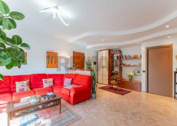 Soggiorno - Trilocale Corso Sempione
 
165, Busto Arsizio - foto 23