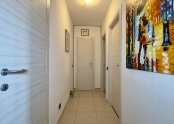 Disimpegno - Trilocale Via Ludovico Ariosto
 
9, Vimodrone - foto 7