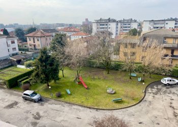 Giardino condominiale - Trilocale Via Ludovico Ariosto
 
9, Vimodrone - foto 22