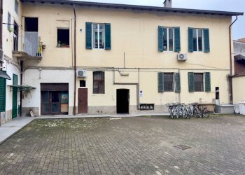 Facciata - Two-room apartment via Felice Cavallotti
242, Sesto San Giovanni - photo 18