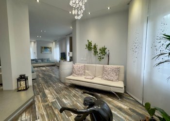 Salotto - Villa Via Nazionale Dei Giovi
 
94, Lentate sul Seveso - foto 4