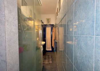 Bagno finestrato - Two-room apartment Via Giuseppe Pariini
 
89, Cinisello Balsamo - photo 11