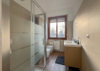 Bagno finestrato - Trilocale Via Tommaso Tittoni
 
5, Desio - foto 11