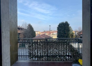 Vista dal balcone - Trilocale Via Tommaso Tittoni
 
5, Desio - foto 26