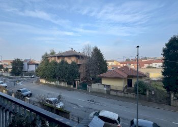 Vista dal balcone - Trilocale Via Tommaso Tittoni
 
5, Desio - foto 28