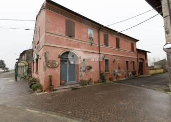 Foto 1 - Casa indipendente Vicolo Remoto
 
1, Voltido - foto 1