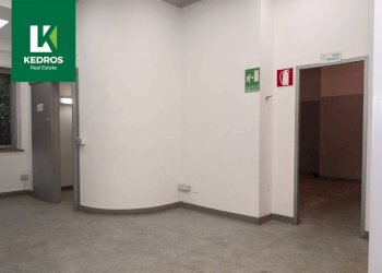 Foto 9 - Office Via Enrico Petrella
 
3, Busto Arsizio - photo 9