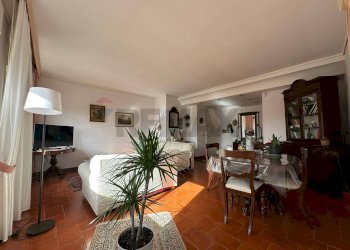 Sala da pranzo - Quadrilocale VIA GIUSEPPE FELICE
 
10, Trapani - foto 4