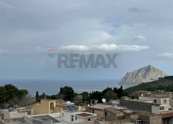 Edificio all\'aperto - Trilocale VIA LIBERTA'
 
81, Valderice - foto 1