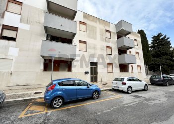 Edificio all\'aperto - Trilocale VIA LIBERTA'
 
81, Valderice - foto 2