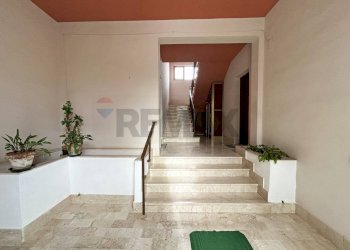 Ricezione / Lobby - Trilocale VIA LIBERTA'
 
81, Valderice - foto 4