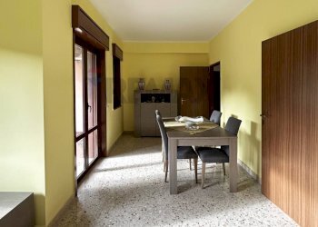 Sala da pranzo - Trilocale VIA LIBERTA'
 
81, Valderice - foto 12