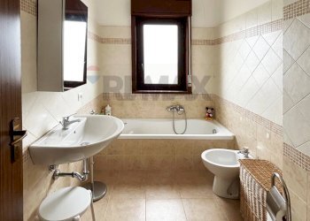 Bagno - Trilocale VIA LIBERTA'
 
81, Valderice - foto 38