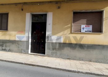 Casa all\'aperto - Appartamento via Palestro n 87
 
93, Vittoria - foto 1