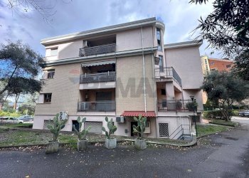 Edificio all\'aperto - Trilocale via giuseppe tommasi
 
25, Cosenza - foto 1