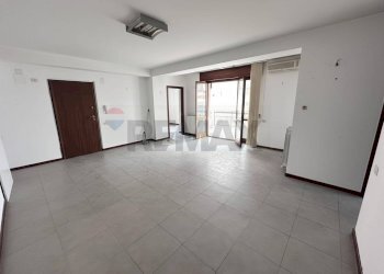 Stanza vuota - Trilocale via giuseppe tommasi
 
25, Cosenza - foto 4