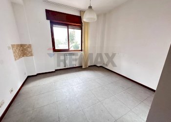 Stanza vuota - Trilocale via giuseppe tommasi
 
25, Cosenza - foto 9