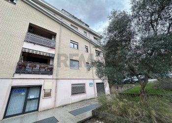 Edificio all\'aperto - Ufficio via giuseppe tommasi
25, Cosenza - foto 14