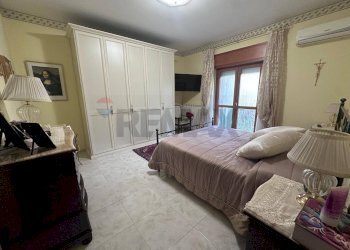 Camera / camera da letto - Trilocale via antonio de curtis
 
7, Rovito - foto 12